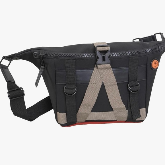 Joan & David 20” Sport Sling Pouch NWT - Picture 1 of 3